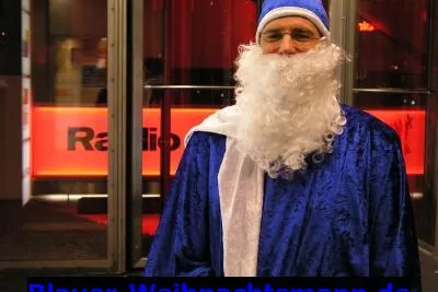 Bild: „Blauer Weihnachtsmann“ solidarisiert sich mit #bringbackourgirls