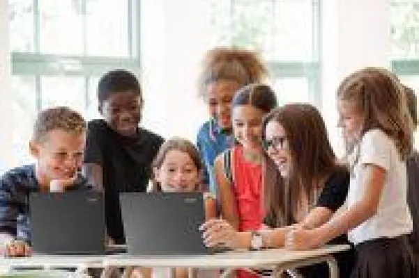 Bild: AixConcept und Acer bieten komplettes Digitalpaket für Schulen
