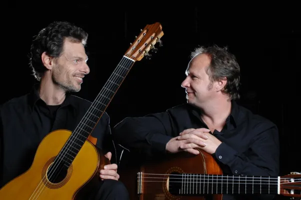 Bild: Gitarrenduo Gruber & Maklar: Die Magier der Saitenklänge feiern 30 Jahre