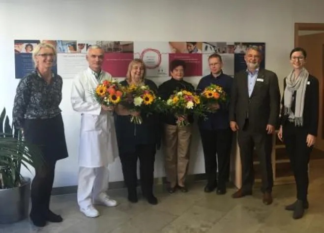 Jahrzehnte im Einsatz für die Gesundheit - Vier Jubilare freuen sich über Ehrung Bild: Jahrzehnte im Einsatz für die Gesundheit - Vier Jubilare freuen sich über Ehrung