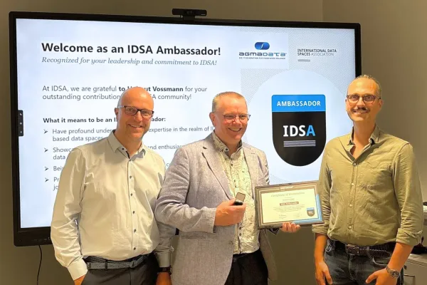 Bild: agmadata-Gründer Helmut Voßmann zum IDSA Ambassador ernannt