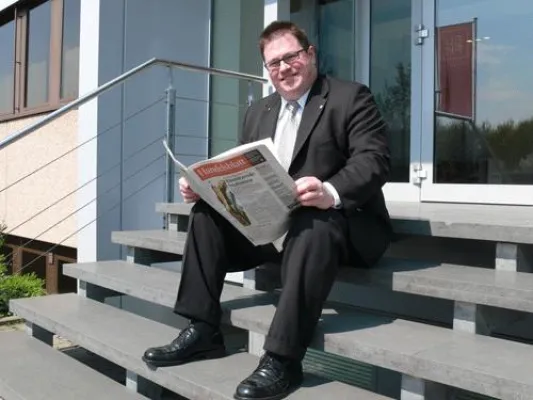 Bild: Brücke zwischen Hochschule und Praxis an der EUFH in Neuss