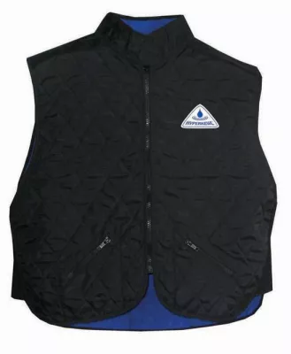 HYPERKEWL™ Funktionstextilien – der perfekte Hitzeschutz für Gartenarbeit und Freizeit. Bild: HYPERKEWL™ Funktionstextilien – der perfekte Hitzeschutz für Gartenarbeit und Freizeit.