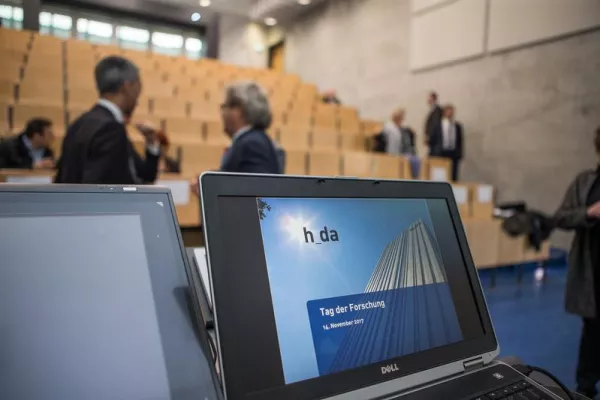 Bild: Erstes Promotionszentrum für Informatik an einer Hochschule für Angewandte Wissenschaften eröffnet