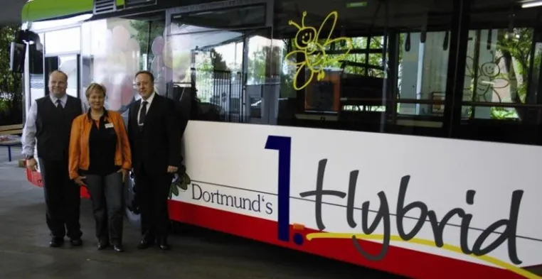 Stopp and Go schafft Energie: TRD setzt Hybridbus im Linienverkehr ein Bild: Stopp and Go schafft Energie: TRD setzt Hybridbus im Linienverkehr ein