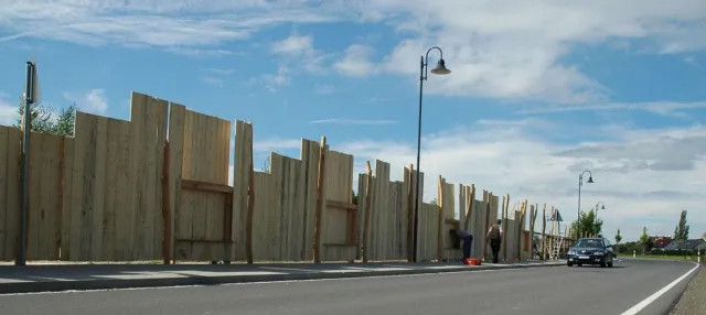 Bild: Ziegler Spielplätze von A bis Z erweitert Produktionsfläche für Spielgeräte aus Robinienholz