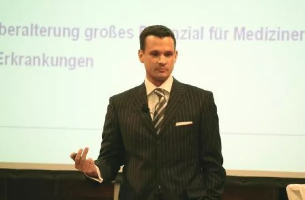 Facebook und Co. – neue Medien für die Zahnarztpraxis Bild: Facebook und Co. – neue Medien für die Zahnarztpraxis