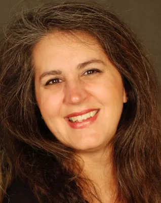 Bild: Erschöpft im Beruf? Wie Frauen dem Burnout vorbeugen können