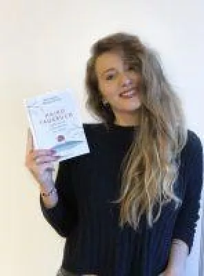 Bild: Vom Gefühl des Moments inspiriert: Mila Bubliy präsentiert Kurzgedichte in Haiku Tagebuch
