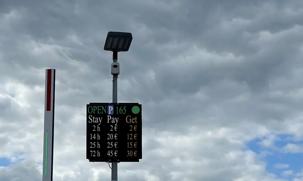 Einfahrt Rastpark Jettingen-Scheppach (© Euro Rastpark Gruppe)