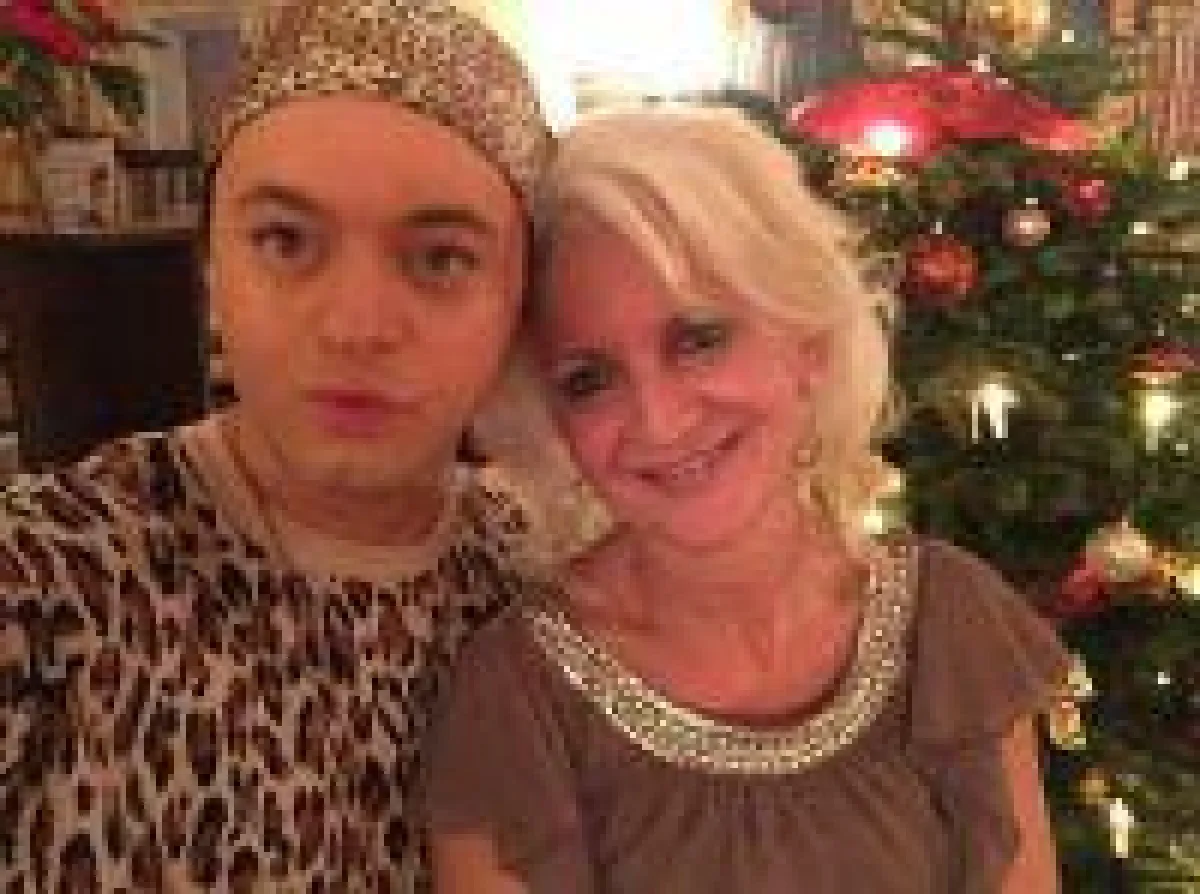 Antje Last, Inhaberin des Berliner Kult Hotel Auberge und Künstler Julian F.M. Stoeckel