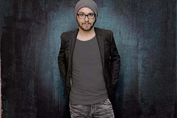 Bild: Mark Forster bestätigt Engagement für die „Dynamic Soccer Stars“ von „Aktion Liebe Deinen Nächsten e.V.“