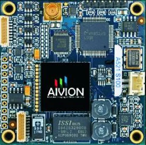 Bild: Neuartiges Dual-Video-Kamera-Interface für Block-Kamera FCB-H11