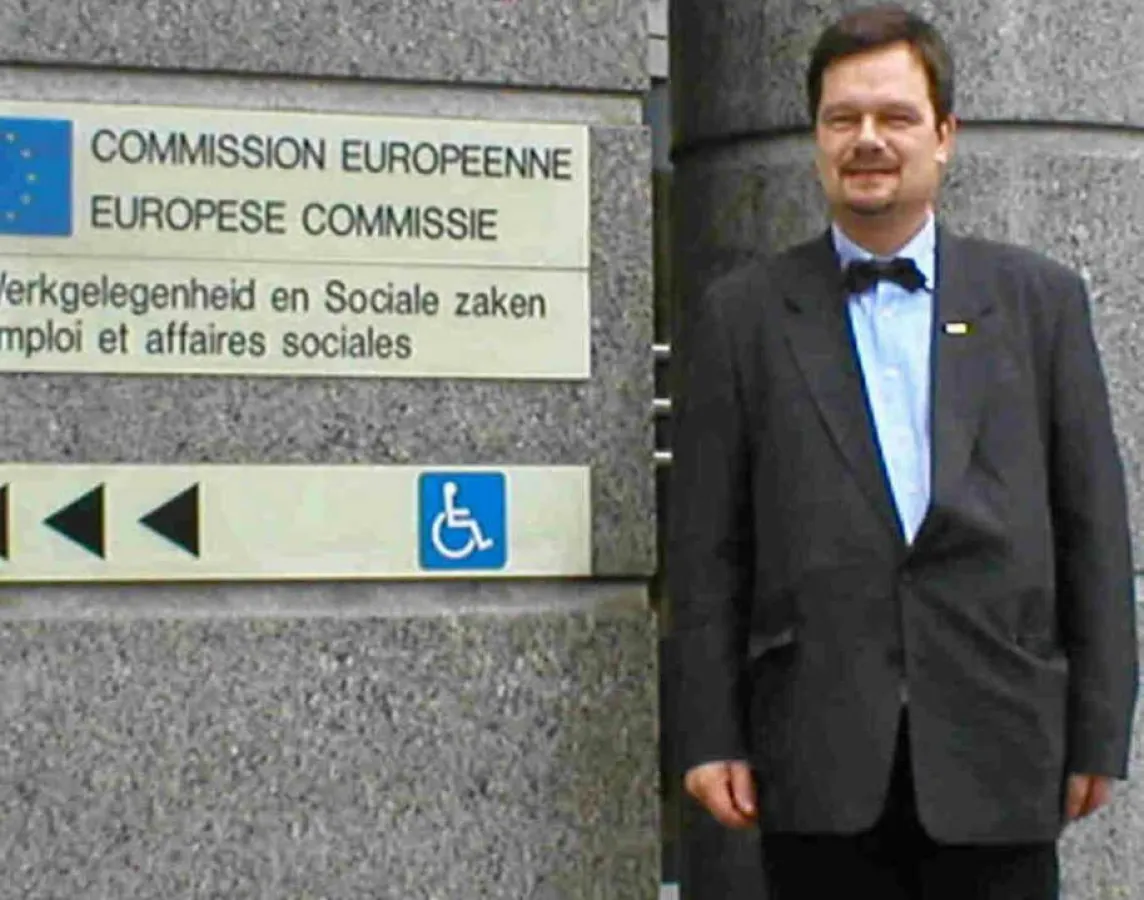 Bei der EU Kommission: EAC Direktor Dr. Stefan Prystawik