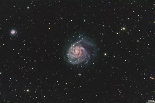 Bild: Faszination Galaxien und Kosmos    Kalender 2023 -Inseln aus Licht-	 