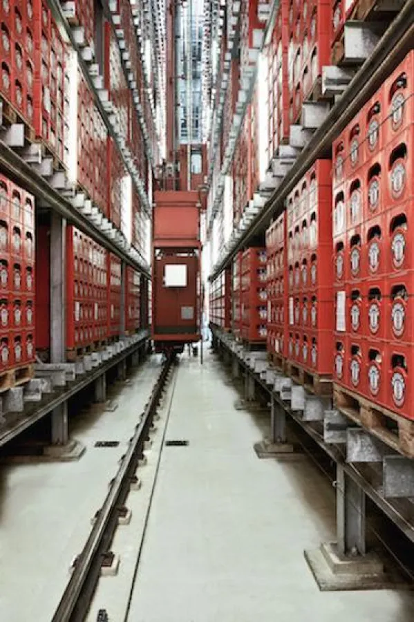 Hochregallager der Privatbrauerei Erdinger Weißbräu