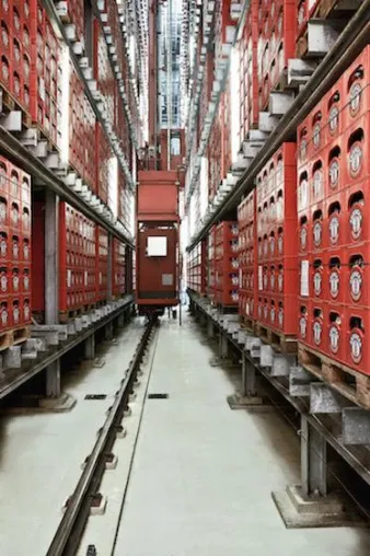 Bild: Make or buy: Outsourcing vom Anlagenservice in der Intralogistik