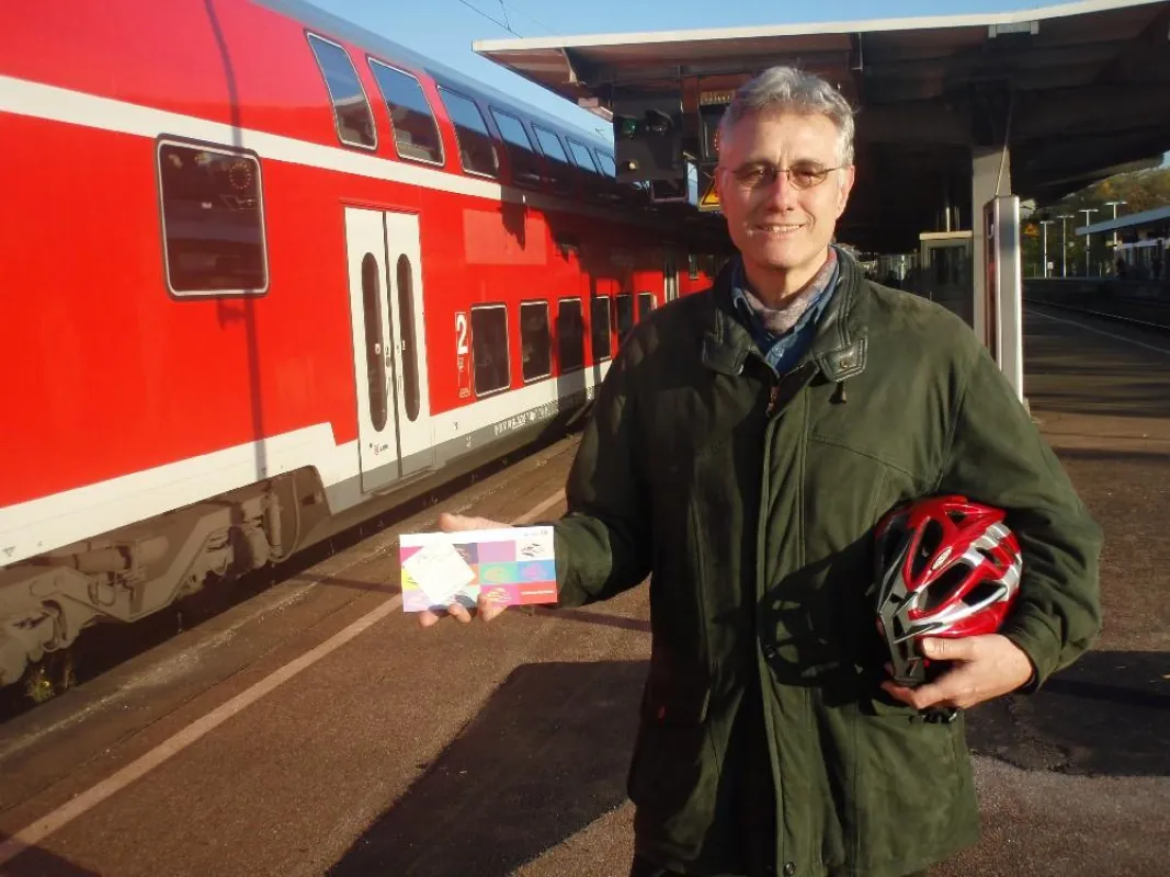 Der glückliche Gewinner im ÖPNV-Himmel