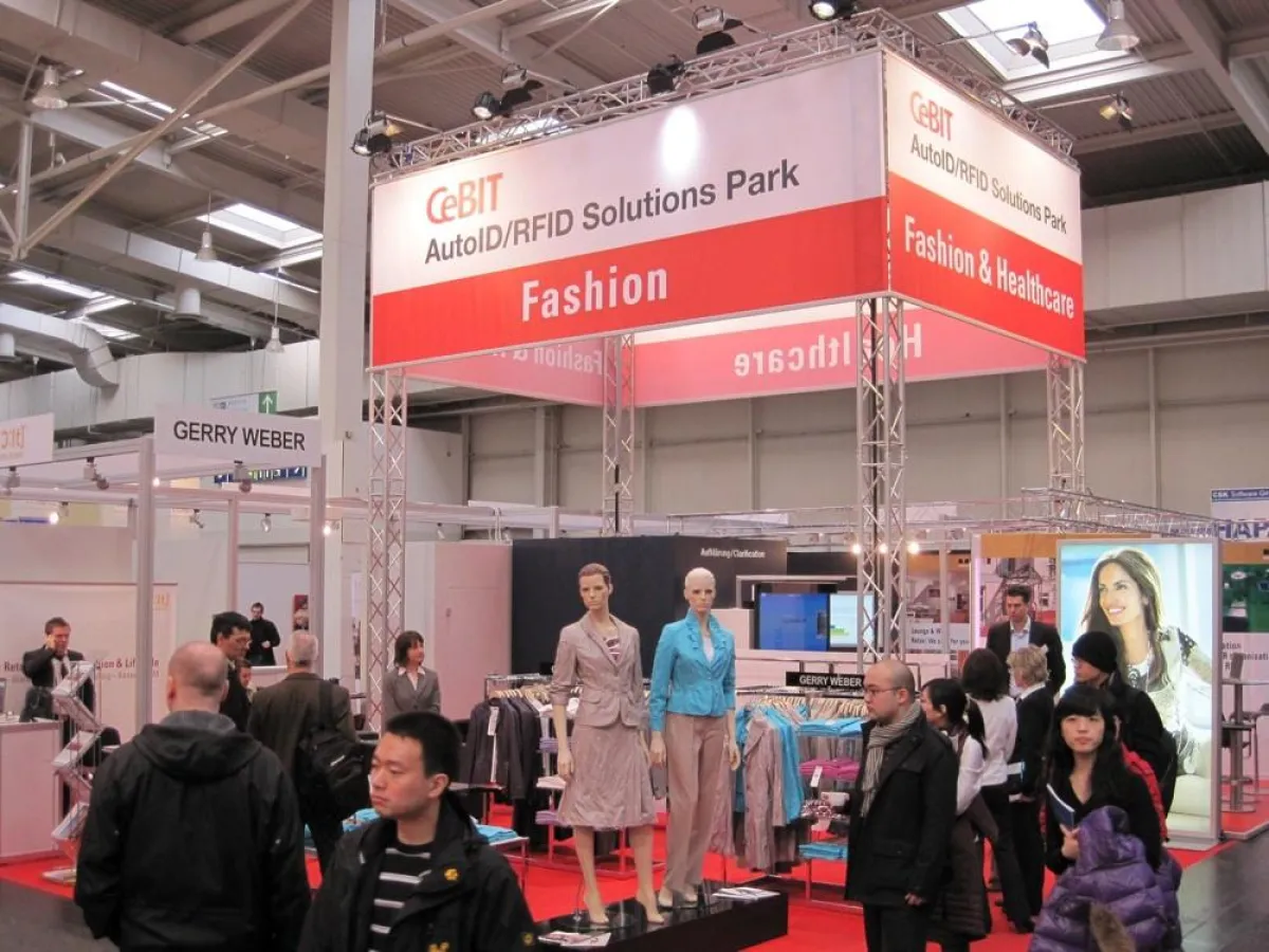 AIM-Leuchtturm Fashion auf der CeBIT 2010