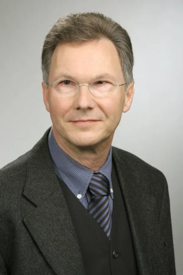 Hans-W. Behrendsen, CEO solwic-team