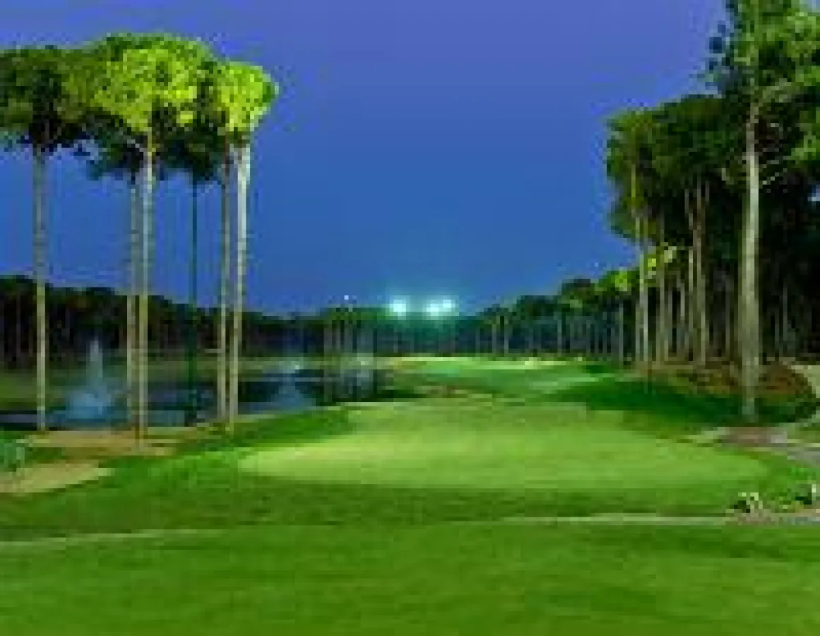 Carya Golf Belek, Antalya bei Flutlicht