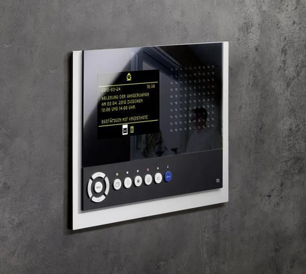 Türsprechanlagen von TCS bringen Service ins Wohnen.