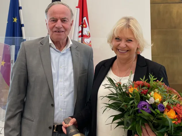Landtagspräsidentin Ulrike Liedtke ist die neue Vorsitzende des Volksbundes in Brandenburg Bild: Landtagspräsidentin Ulrike Liedtke ist die neue Vorsitzende des Volksbundes in Brandenburg