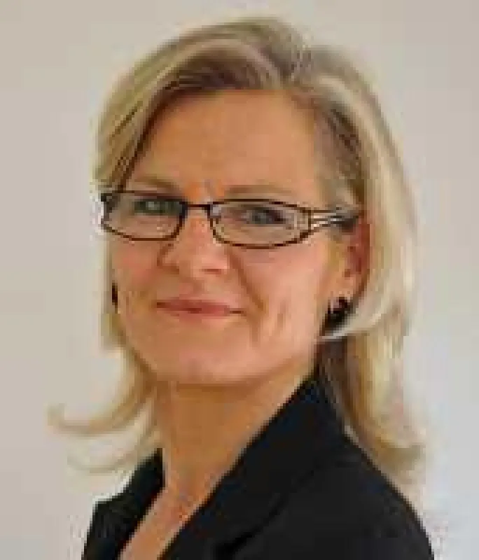 EU-Unternehmensbotschafterin Dr. Karin Uphoff lädt zum ladies dental talk nach Plauen.