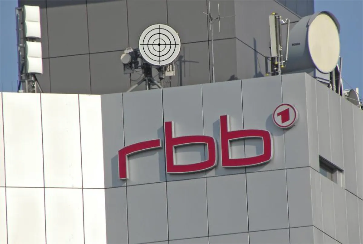 rbb- Öffentlich Rechtliche Rundfunkanstalten oder Landesfürstliche Hofberichterstatter?