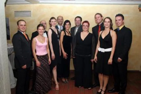 Die mobile Tanzschule Project Dance aus Höchstadt-Aisch (Mittelfranken) feiert Geburtstag Bild: Die mobile Tanzschule Project Dance aus Höchstadt-Aisch (Mittelfranken) feiert Geburtstag