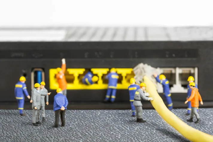 Bild: ESD – Schützen Sie Bauteile und Mitarbeiter