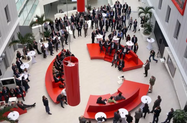 Bild: Ubimax bezieht neues Office im HOLM am Frankfurter Flughafen