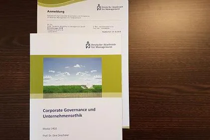 Bild: Teilstipendium Corporate Governance und Compliance