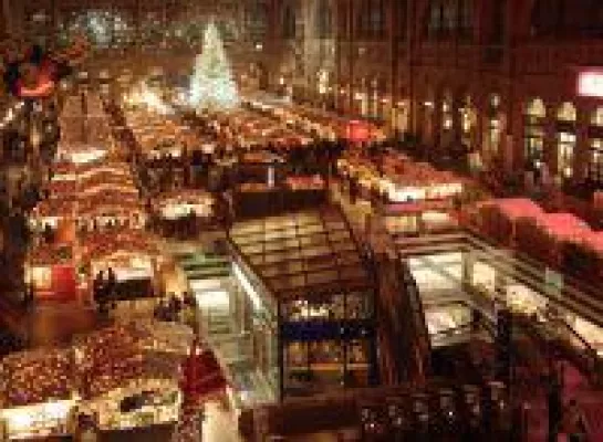 Bild: Gemeinsame Feier von Weihnachten und Silvester in Zürich, dank möblierter Wohnung von PABS.ch