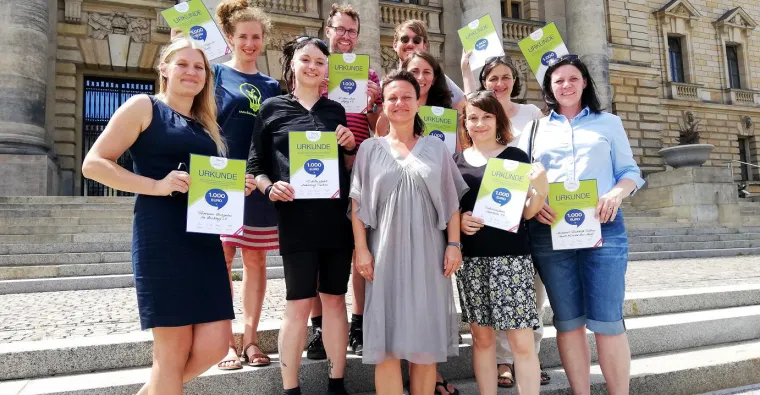 Vereine aus Leipzig werden mit Spende über 9.000 Euro durch die Town & Country Stiftung gefördert Bild: Vereine aus Leipzig werden mit Spende über 9.000 Euro durch die Town & Country Stiftung gefördert