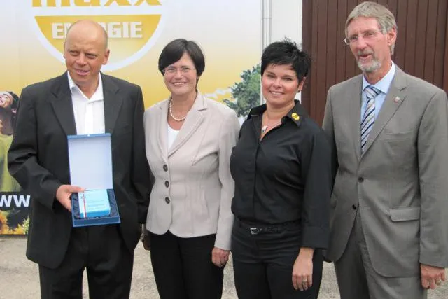 Bild: Lieberknecht auf Sommertour im Landkreis Gotha - Planbare Rahmenbedingungen für Solarbranche gefordert