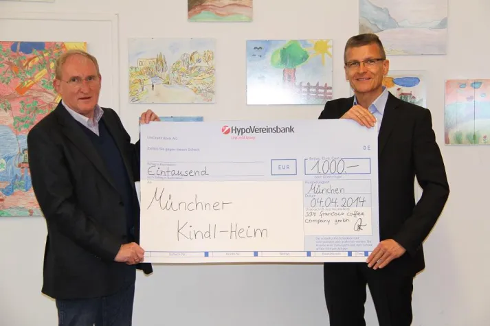Bild: sfcc spendet an das Münchner Kindl-Heim