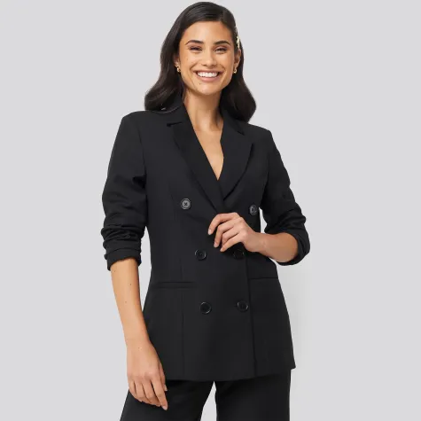 Bild: NA-KDs neue Kollektion - eine Crowdsourcing-Kampagne mit der +2 Mio. starken Community