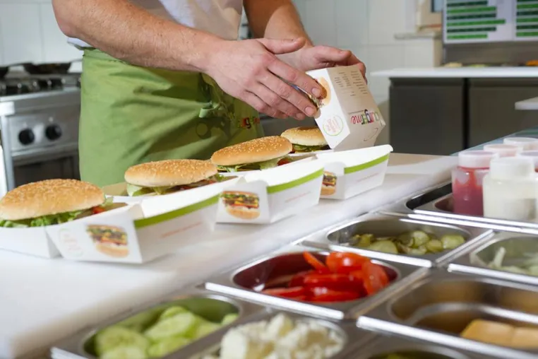 burgerme Neueröffnung in Berlin - Erweiterung des Liefergebietes im Osten Berlins Bild: burgerme Neueröffnung in Berlin - Erweiterung des Liefergebietes im Osten Berlins