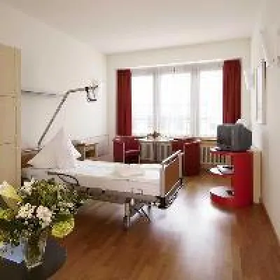 Bild: Blick hinter die Kulissen der Privatklinik – Teil 2 der neuen Reihe: „5 Fragen an...eine Patientin“