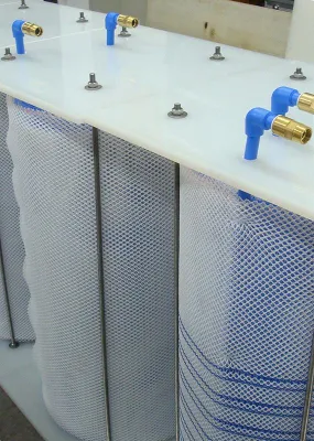 Bild: Kompakter Kapillarrohr-Wärmetauscher für Eisspeicher und Pufferspeicher-Systeme