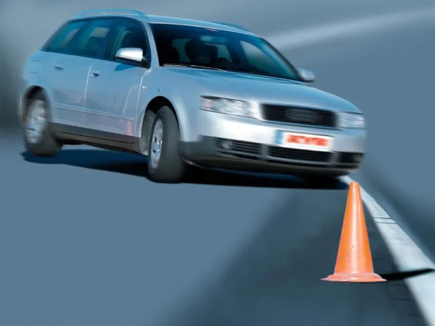 Bild: Alarmierender TÜV-Test - Defekte Stoßdämpfer - große Unfallgefahr in der Kurve