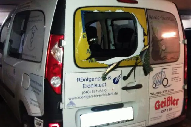 KinderLeben-Auto aufgebrochen Bild: KinderLeben-Auto aufgebrochen