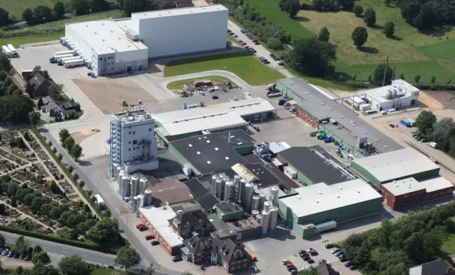 Bild: Logistiksoftware zum Anfassen im Logistikzentrum der Heideblume Molkerei in Elsdorf