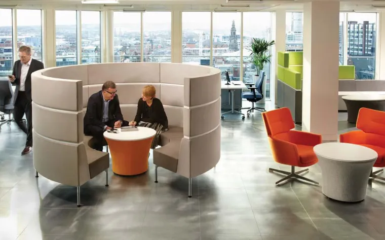 Bild: Intelligente Office-Systeme mit Wohn-Charakter