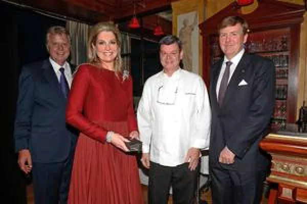 Bild: MEDIENPREIS UND MEERESFRÜCHTE FÜR KÖNIGIN MAXIMA
