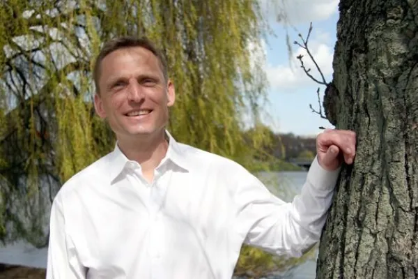 Familiäre Probleme an der Wurzel lösen mit Familienaufstellungen Bild: Familiäre Probleme an der Wurzel lösen mit Familienaufstellungen