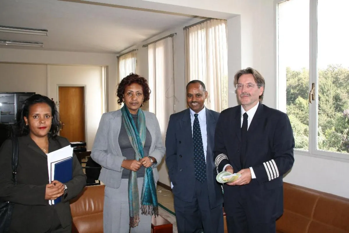 Zenebu Tadesse, Ministerin für Frauen, Jugend und Kinder, empfängt Uwe Thomas Carstensen in Addis Abeba