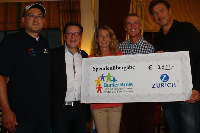 Zurich Golfer spenden für schwerstkranke Kinder Bild: Zurich Golfer spenden für schwerstkranke Kinder