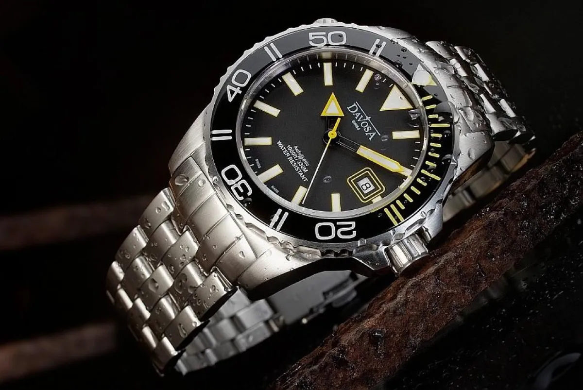 Davosa Argonautic - dank Heliumventil auch für den professionellen Taucheinsatz geeignet